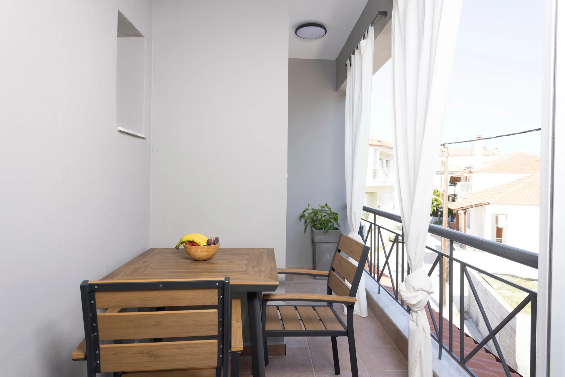 Noemie Premium Holiday Apartments terasa.jpg
