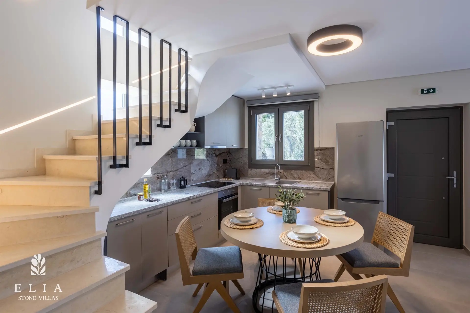 Elia Stone Villas-Premium vila kuhinja.jpg