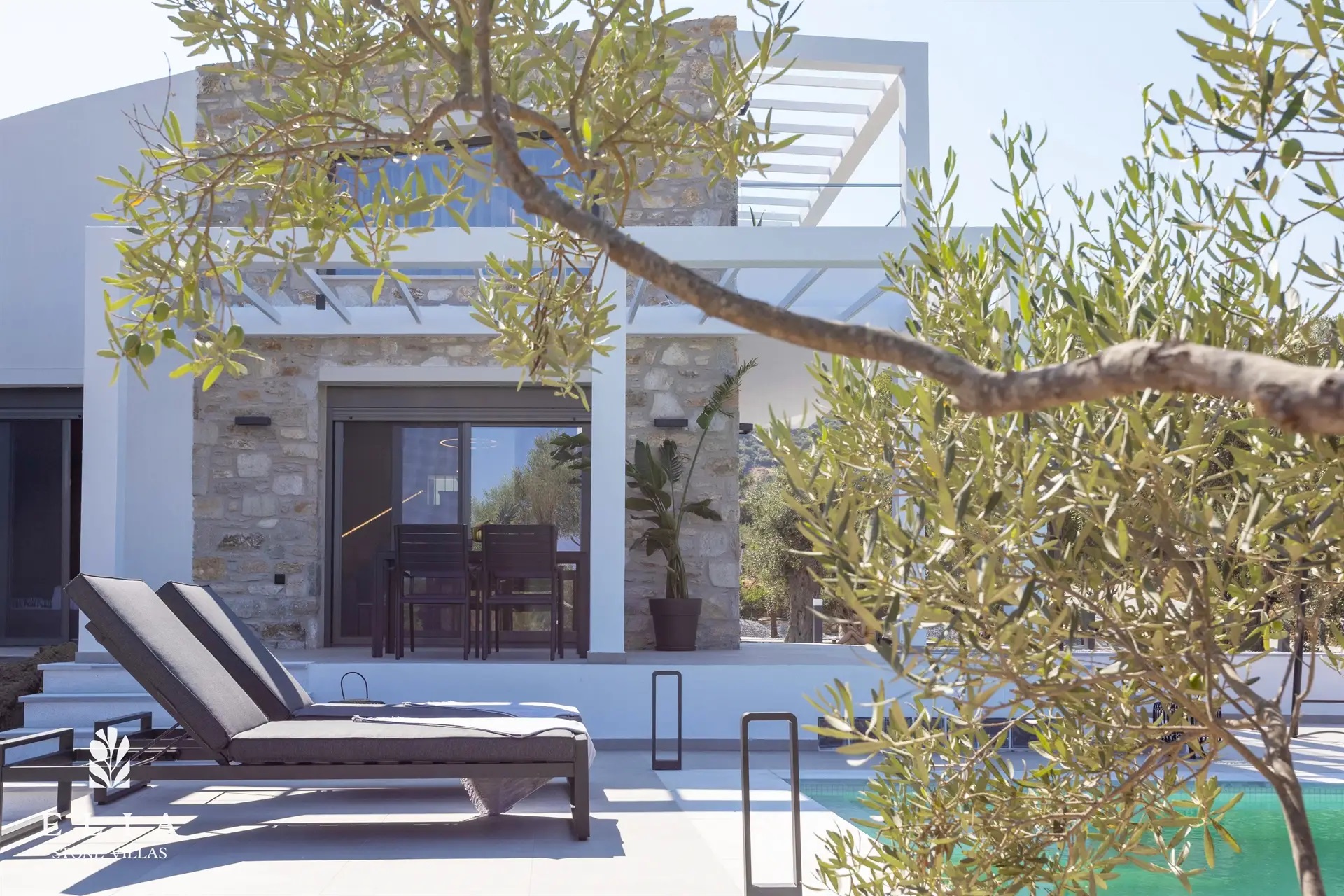 Elia Stone Villas-Premium vila terasa.jpg
