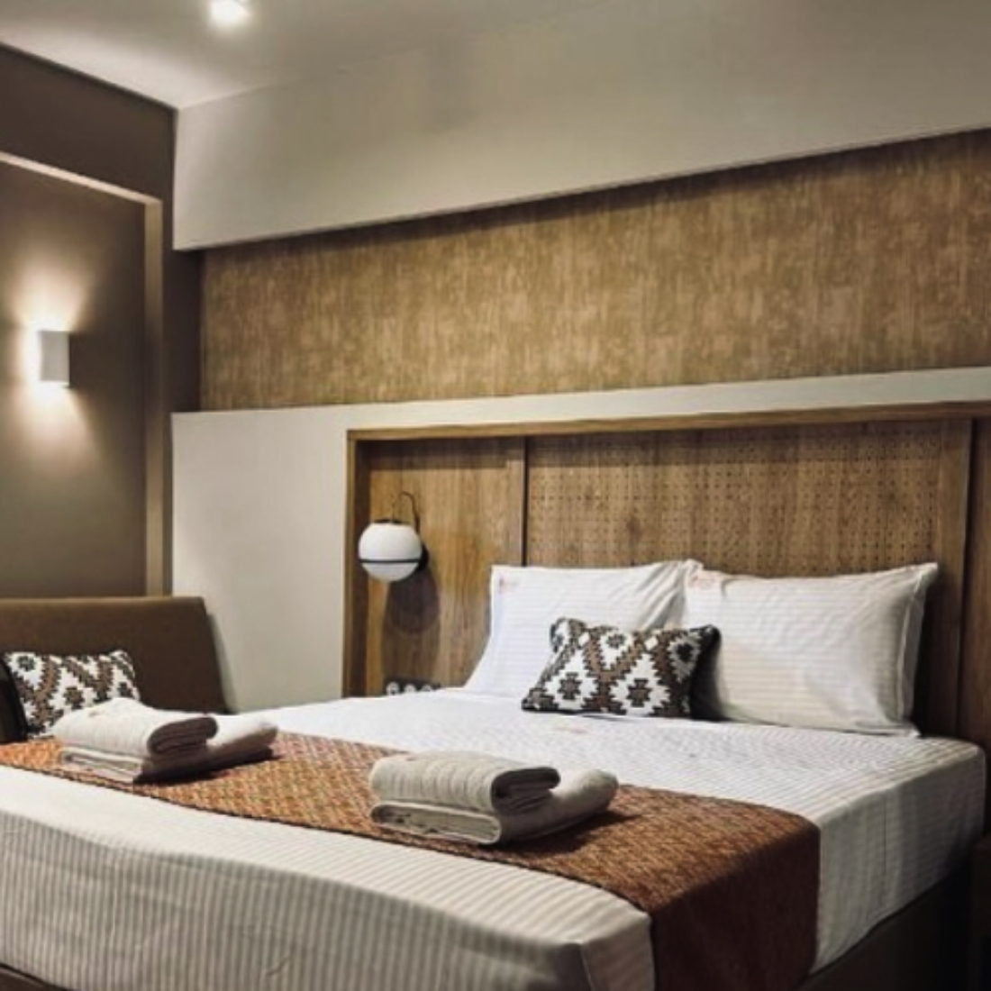 Corylus Luxury Rooms & Suites soba.jpg
