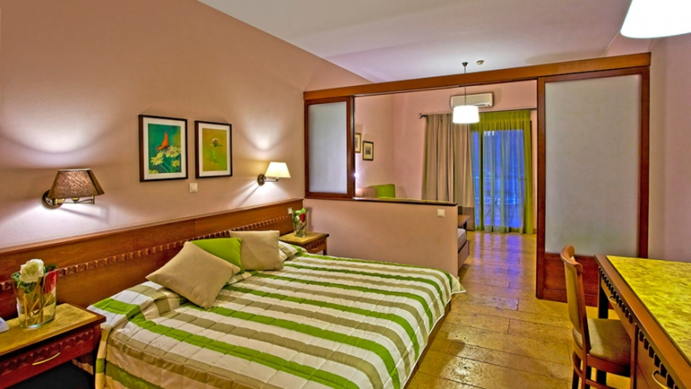 Dracos hotel porodična soba.jpg