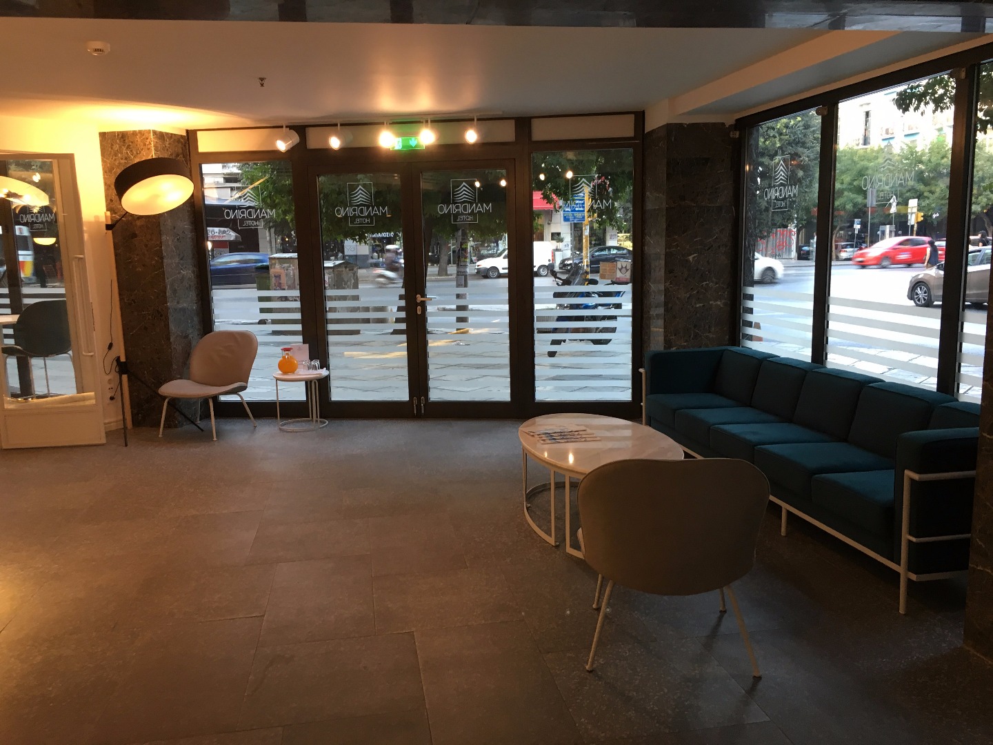 Madrino-hotel-lobi.jpg