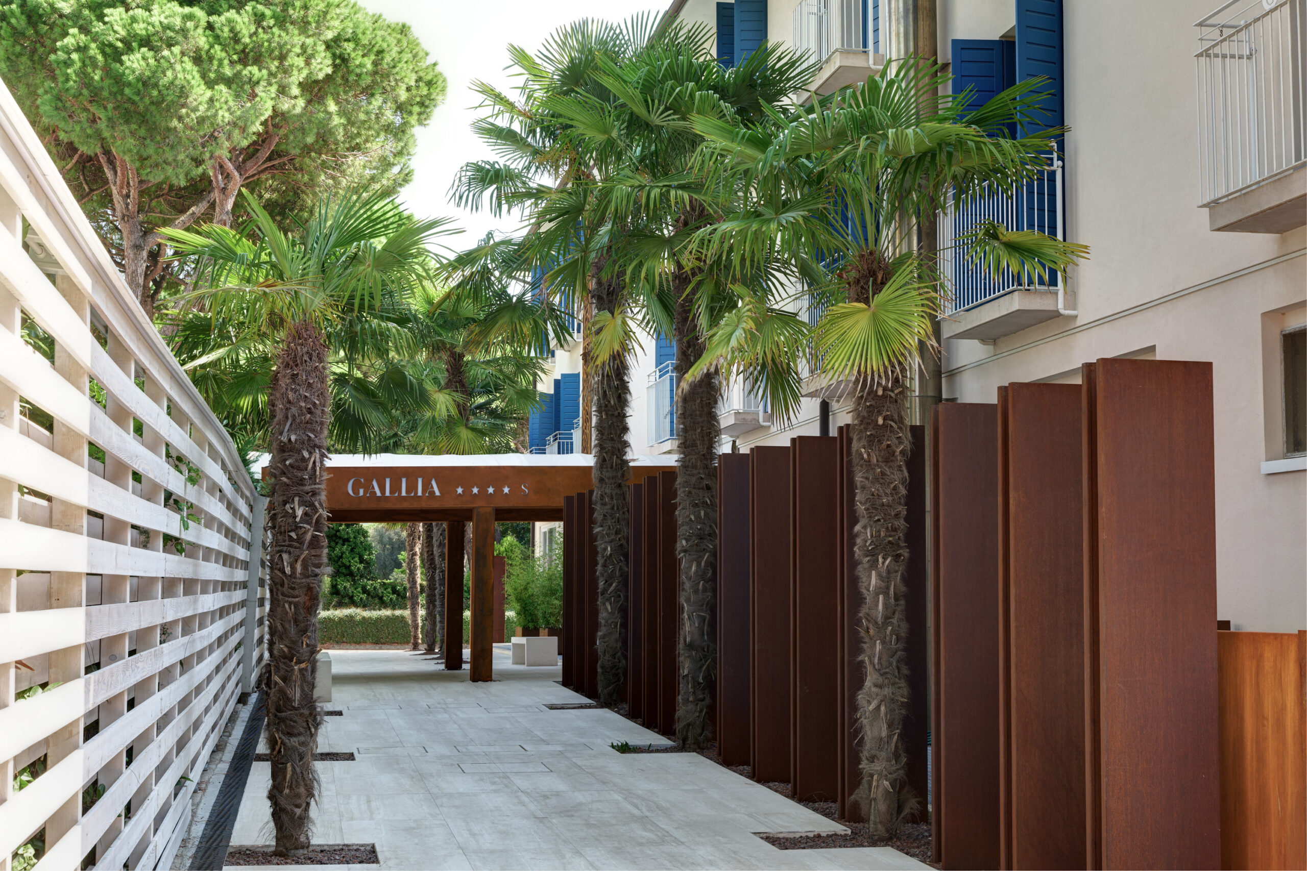 Hotel & Resort Gallini-Ulaz u hotel.jpeg