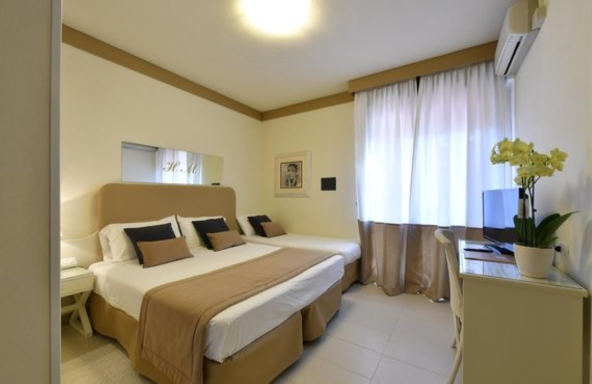 Park Hotel Maracaibo-Economy trokrevetna soba.jpg