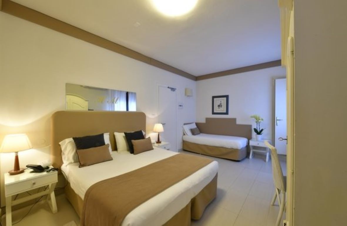 Park Hotel Maracaibo-Porodicna soba.jpg