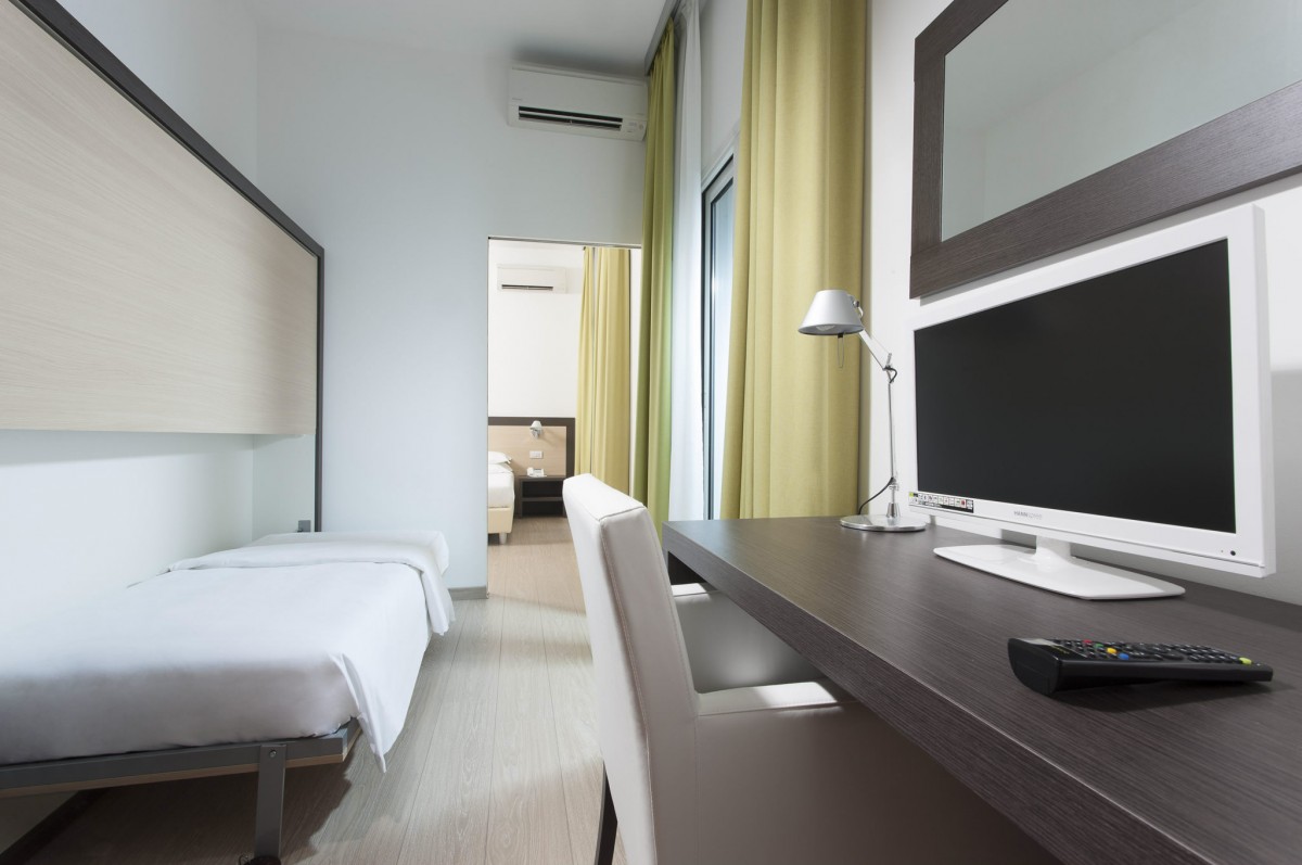 Aurora Hotel-Porodicna soba.jpg