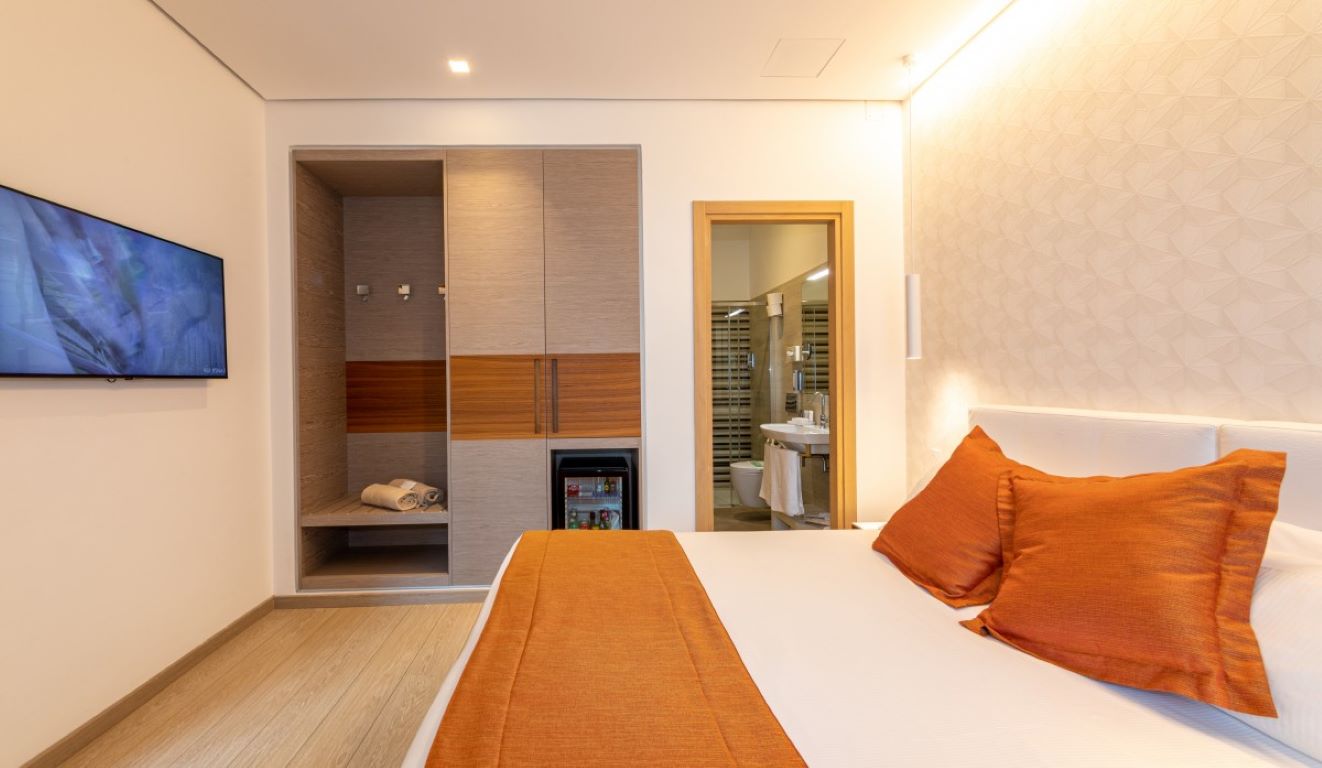 Hotel Aurora-Standardna soba.jpg