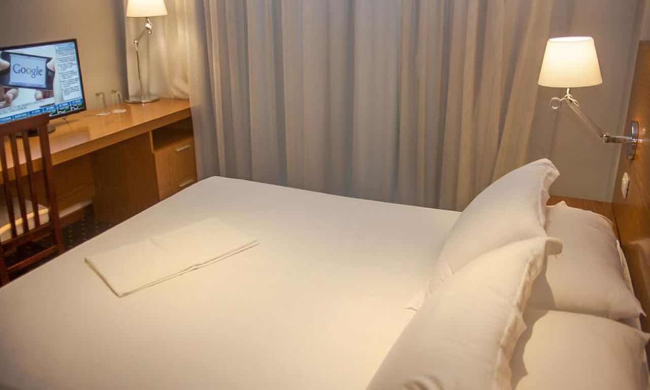 Agimi Hotel-Standardna soba balkon.jpg