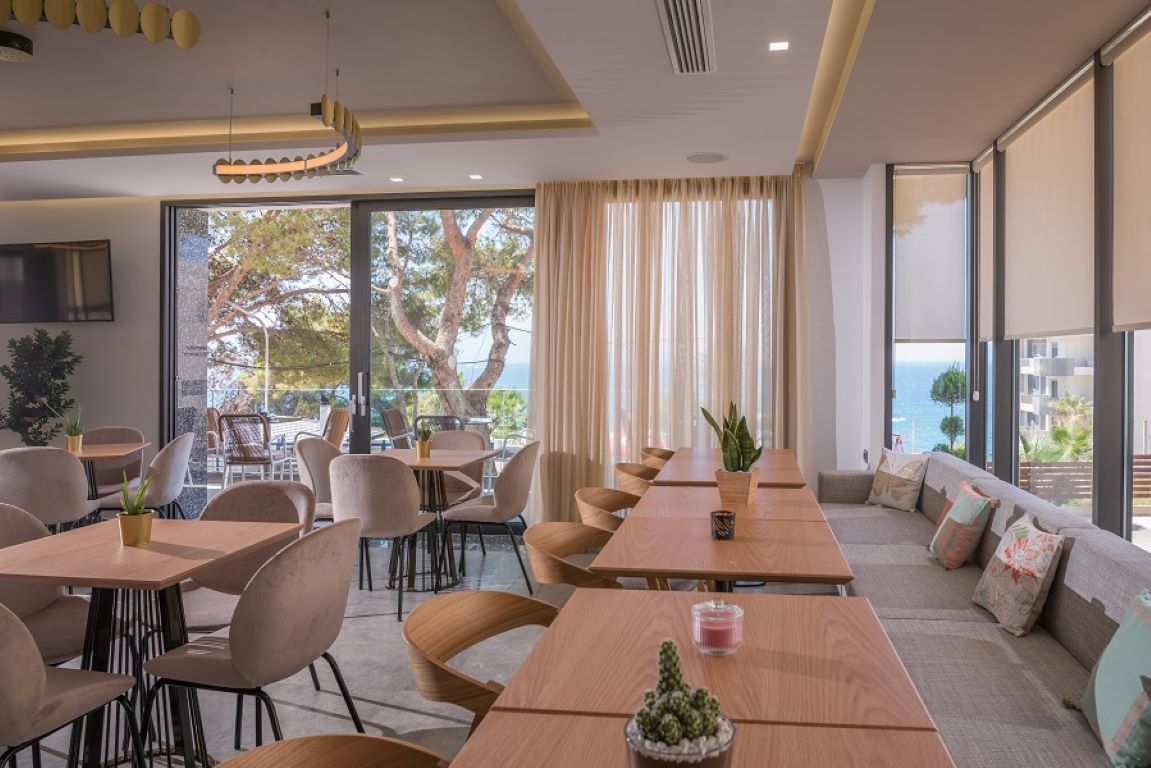 Glow Boutique Hotel & Suites-Restoran.jpg