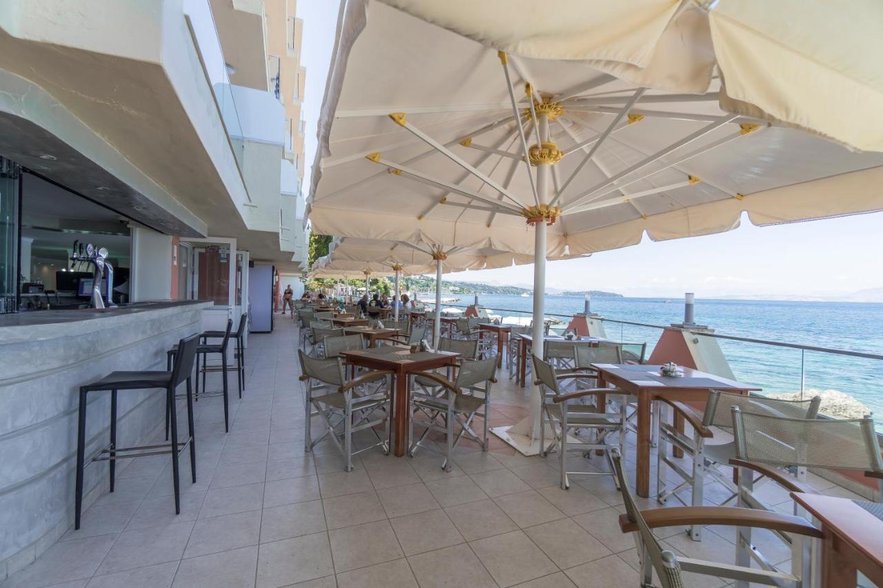 Corfu-Maris-hotel-bar.jpg