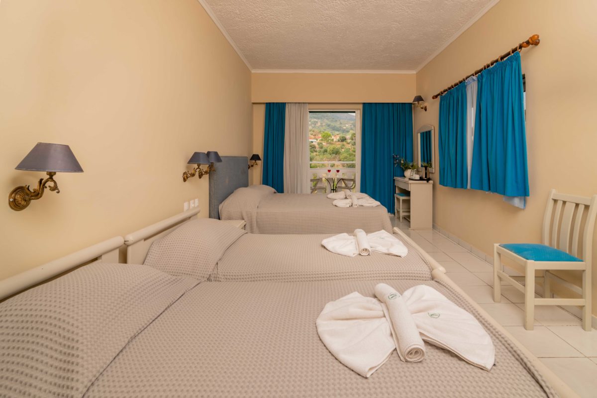 Matilda-Hotel-trokrevetna soba.jpg