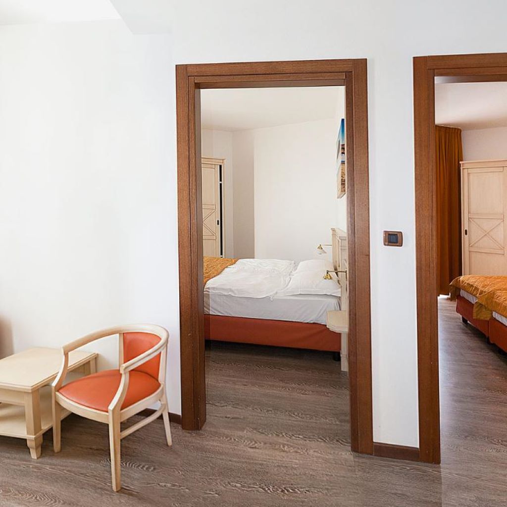 Regent's Hotel-Family suite.jpg