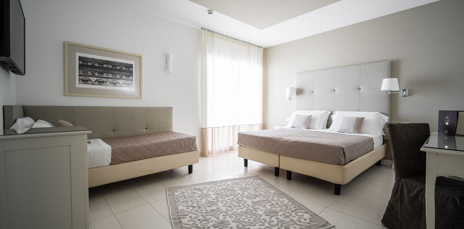 Hotel Le Soleil-Gran superior soba.jpg