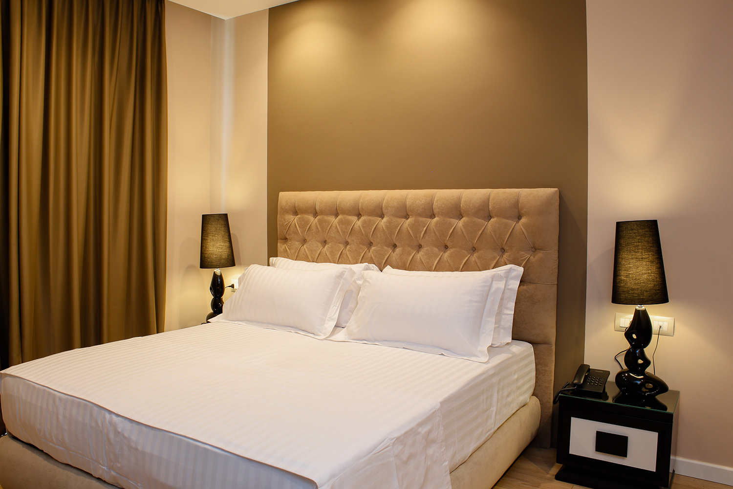 Hotel Luxury-Premium deluxe suite.jpg