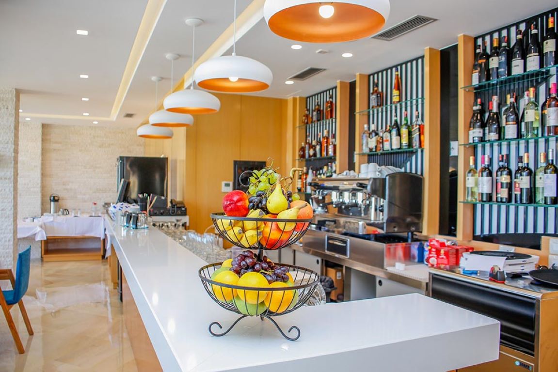 Luxury Hotel-Bar.jpg
