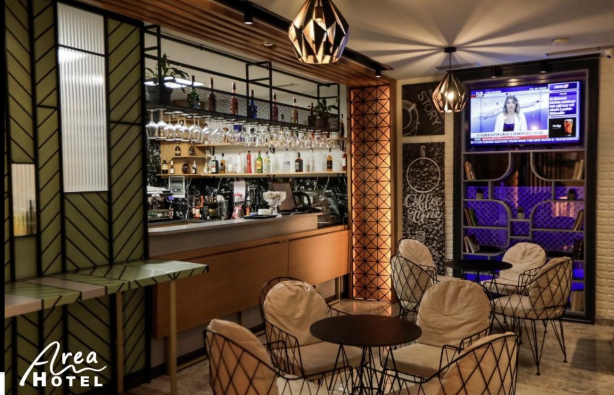 Hotel Area-Bar.jpg