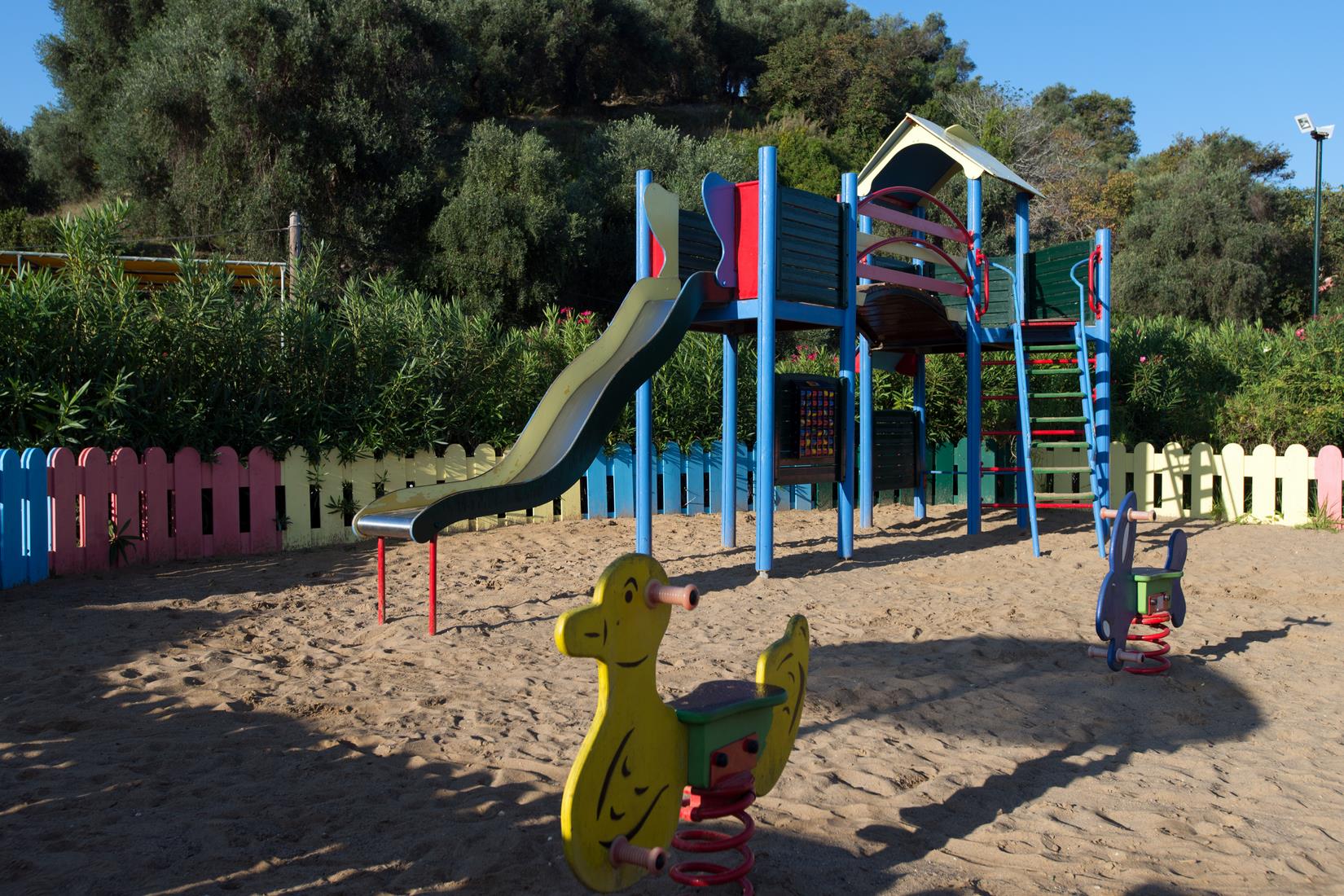 Panorama-sidari-hotel-igralište.jpg