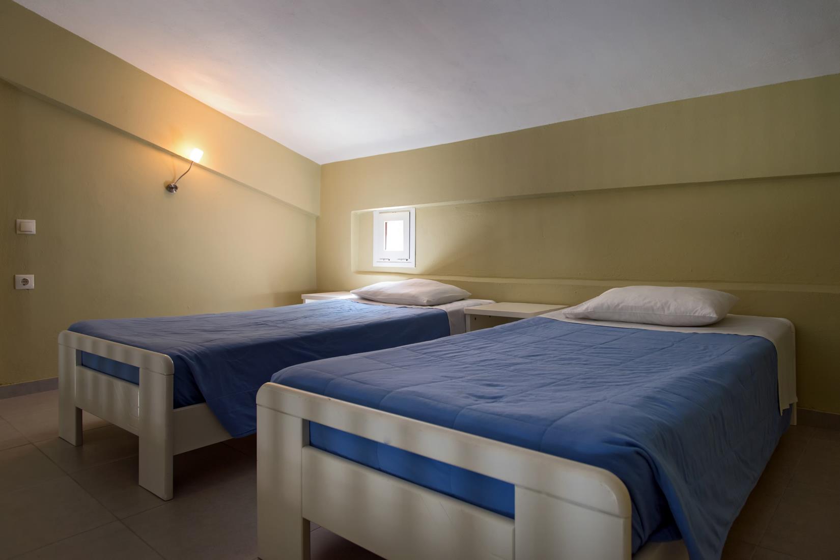 Panorama-sidari-hotel-odvojeni kreveti.jpg