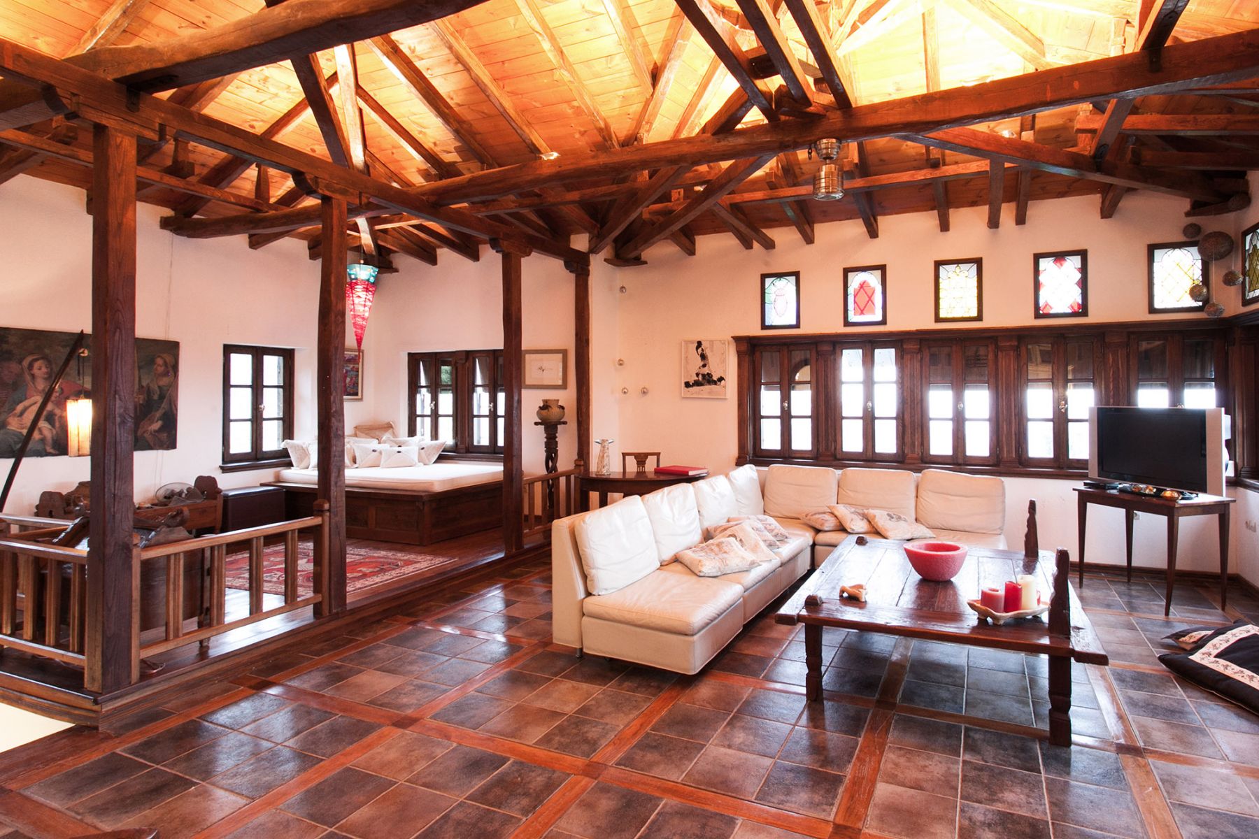 Cascara Villas vila Chateu Cascara dnevna soba.jpg