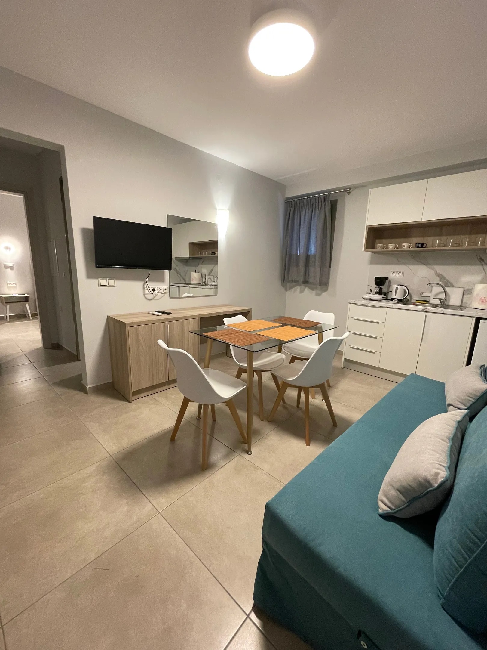 Anax Apartments Parga-Room 2.jpg