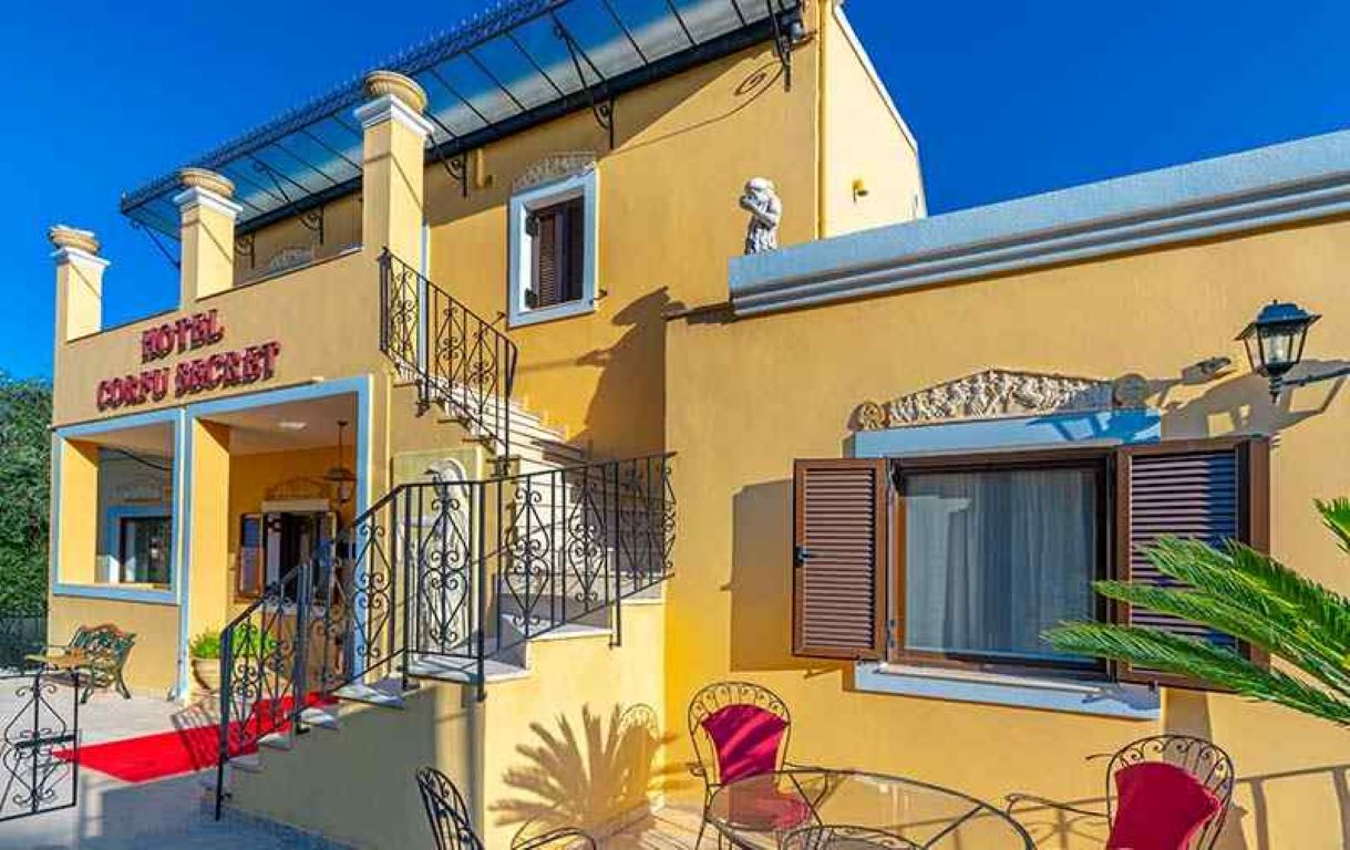 Hotel Corfu Secret-Hotel spolja.jpg