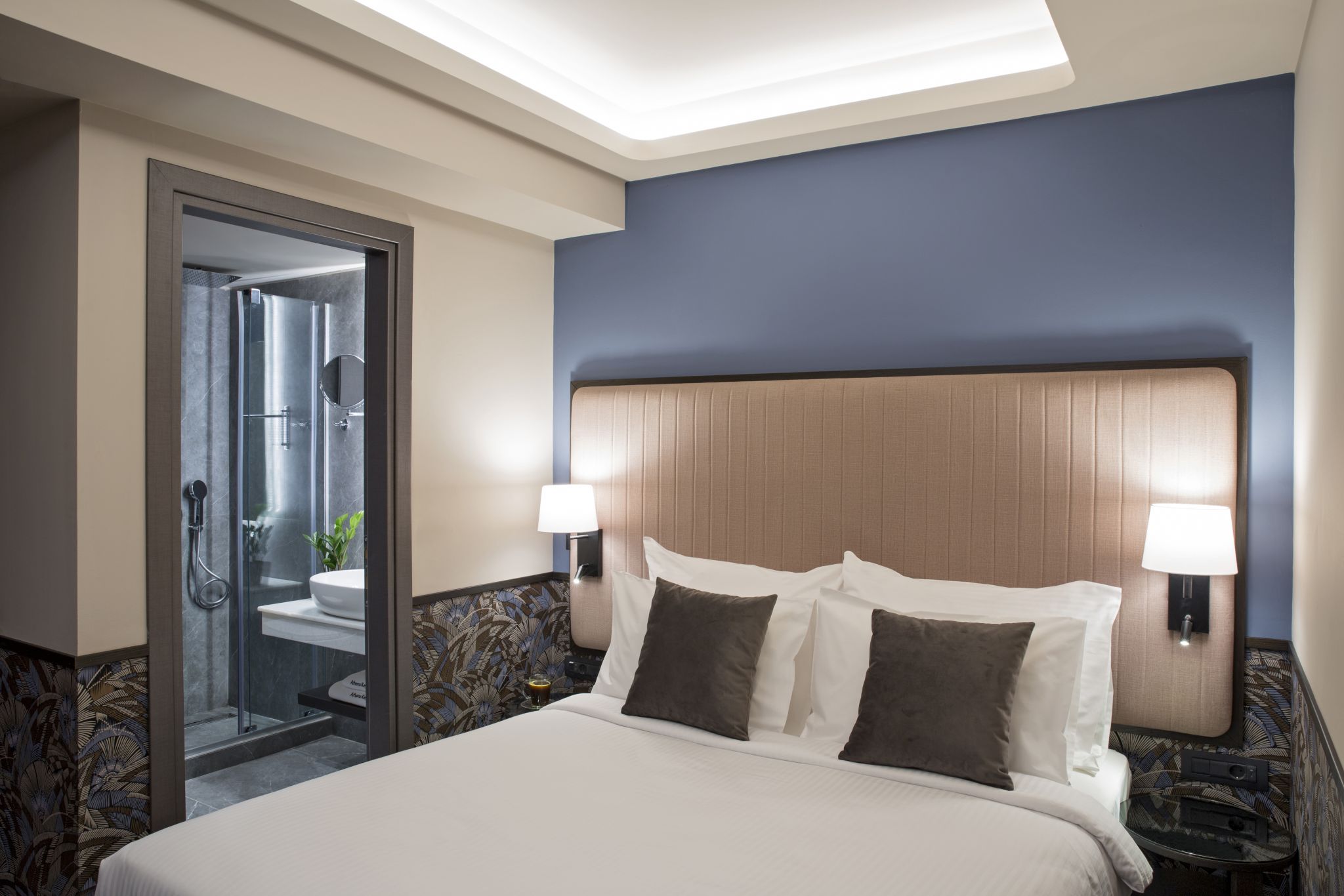 Athens Key-hotel-bračni krevet.jpg