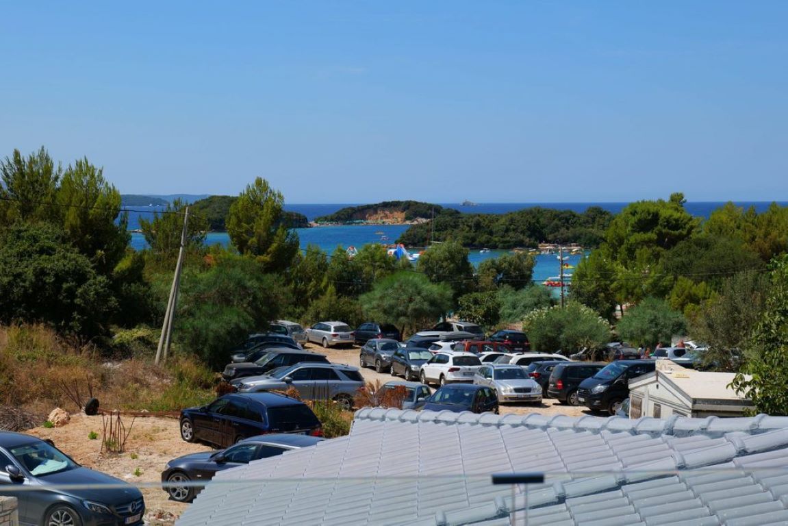 Bora Bora Hotel-Parking.jpg