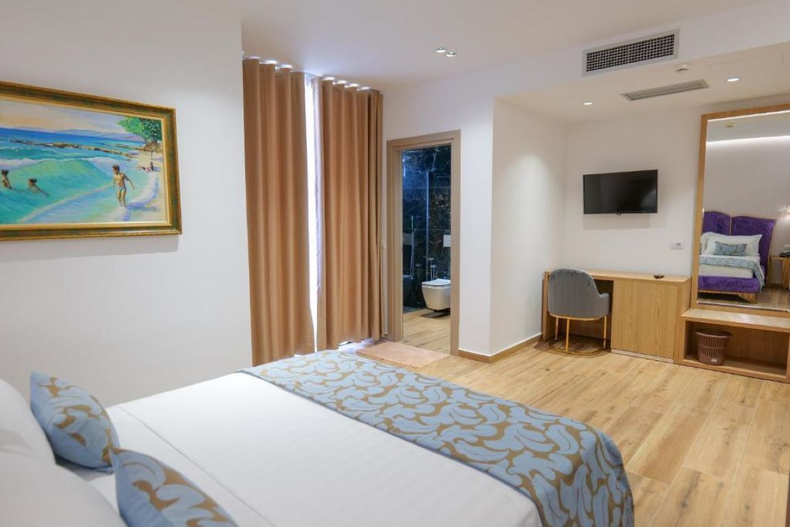 Hotel Bora Bora-Deluxe soba sa balkonom.jpg