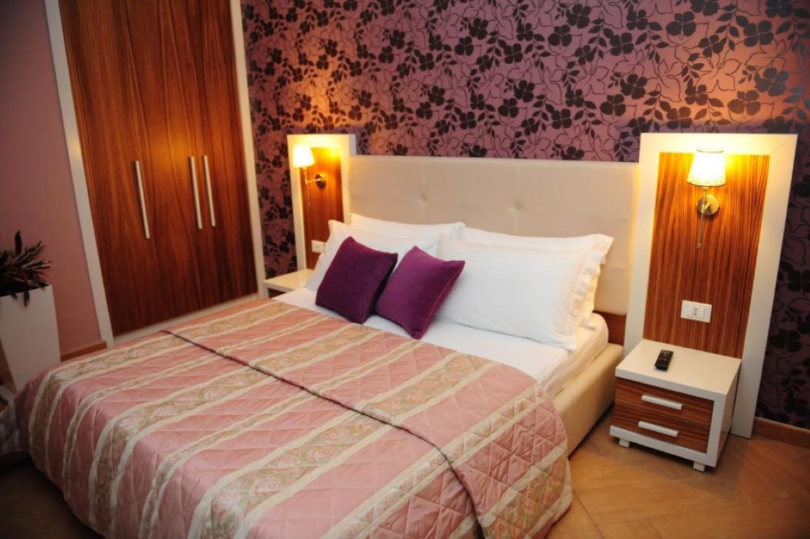 Hotel Gold-Standardna soba.jpg