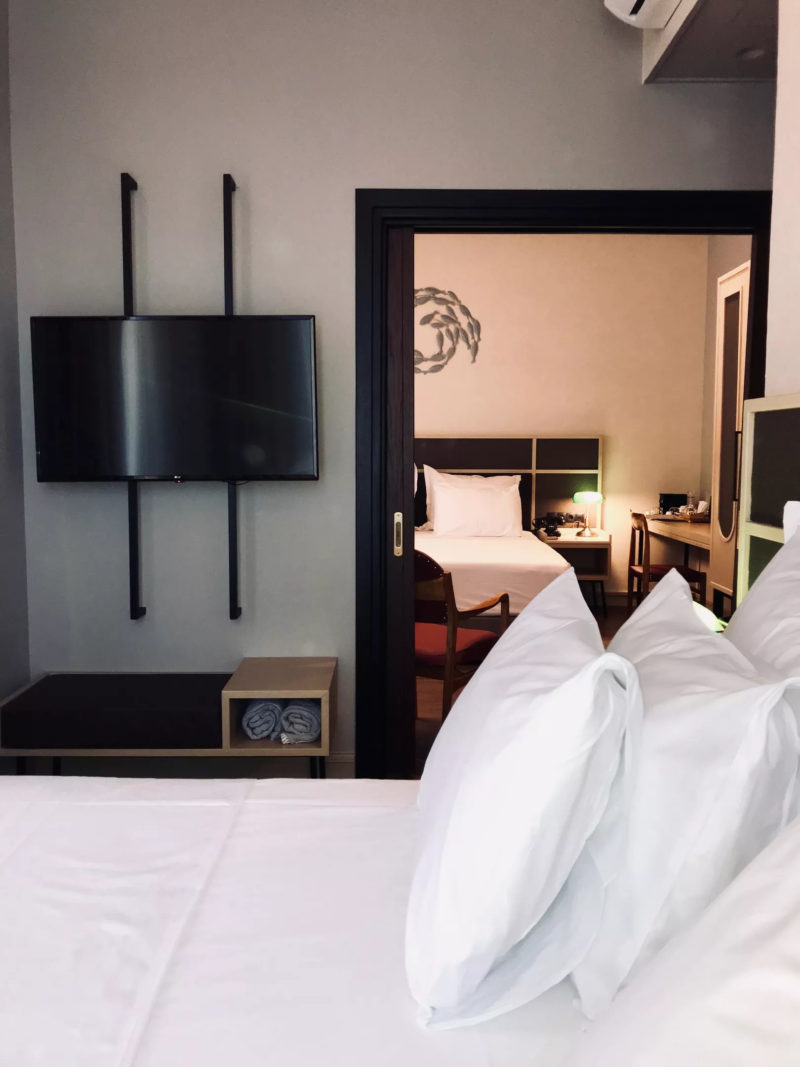 Pefkaki Boutique Hotel-Family suite delimican pogled more.jpg