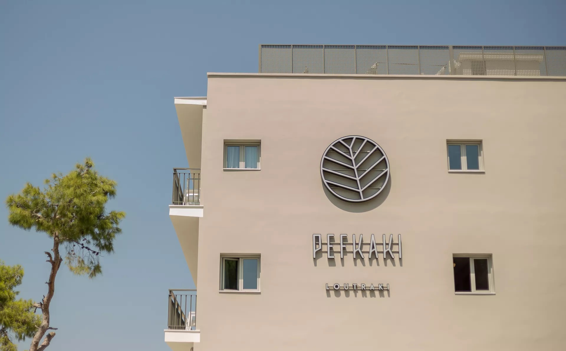 Pefkaki Boutique Hotel-Hotel spolja.jpg