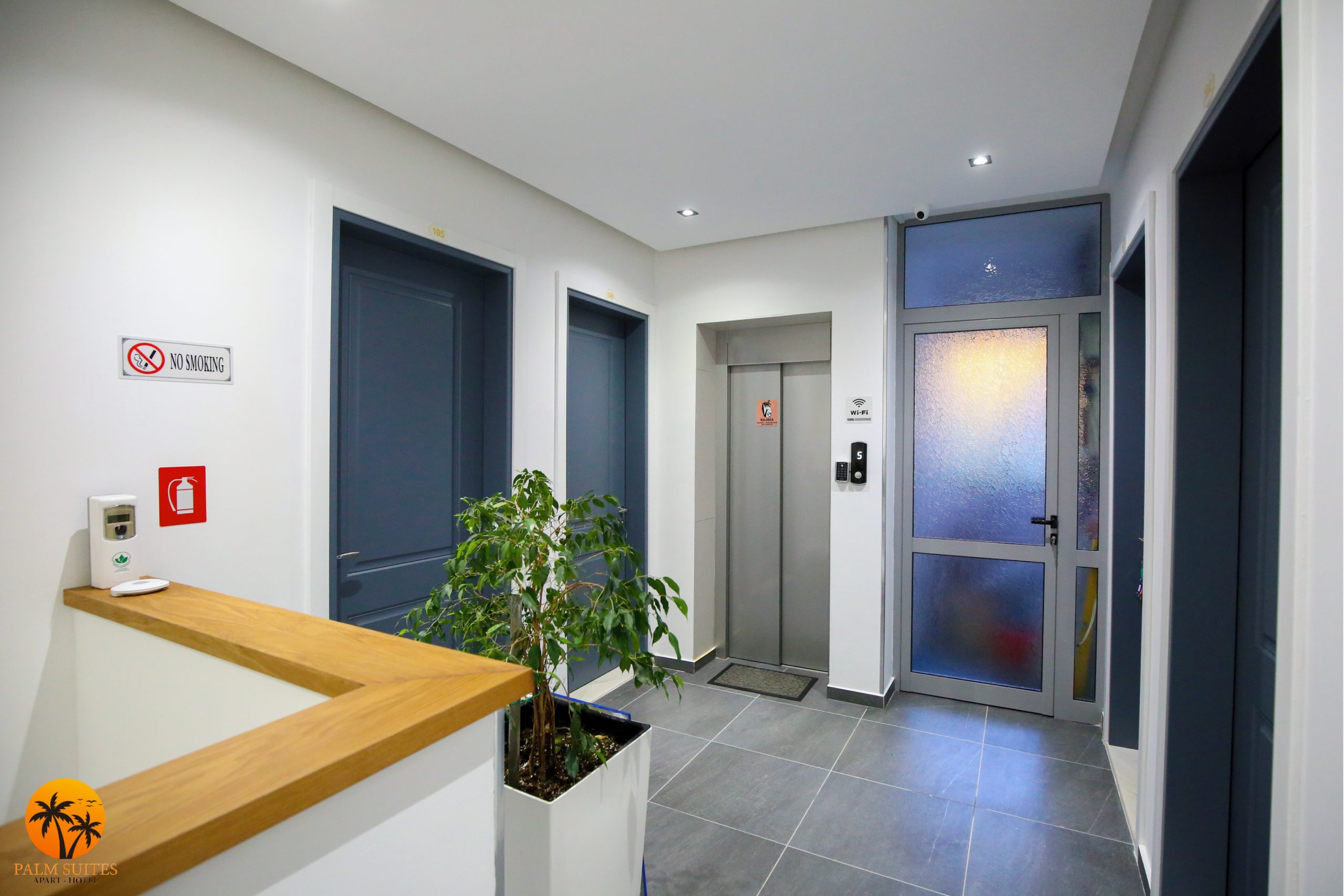Palm Suites Apart Hotel-Enterijer hotela.jpg