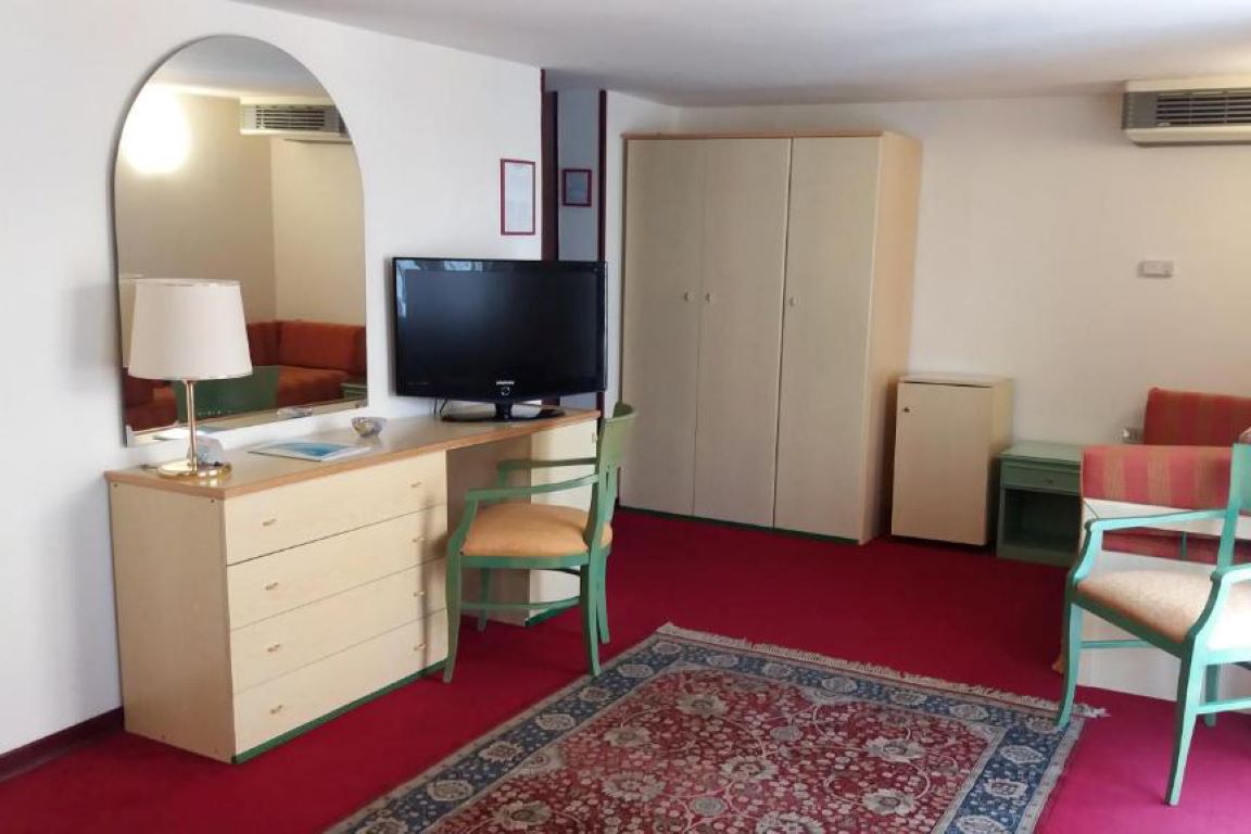 Hotel Majestic-Junior suite.jpg