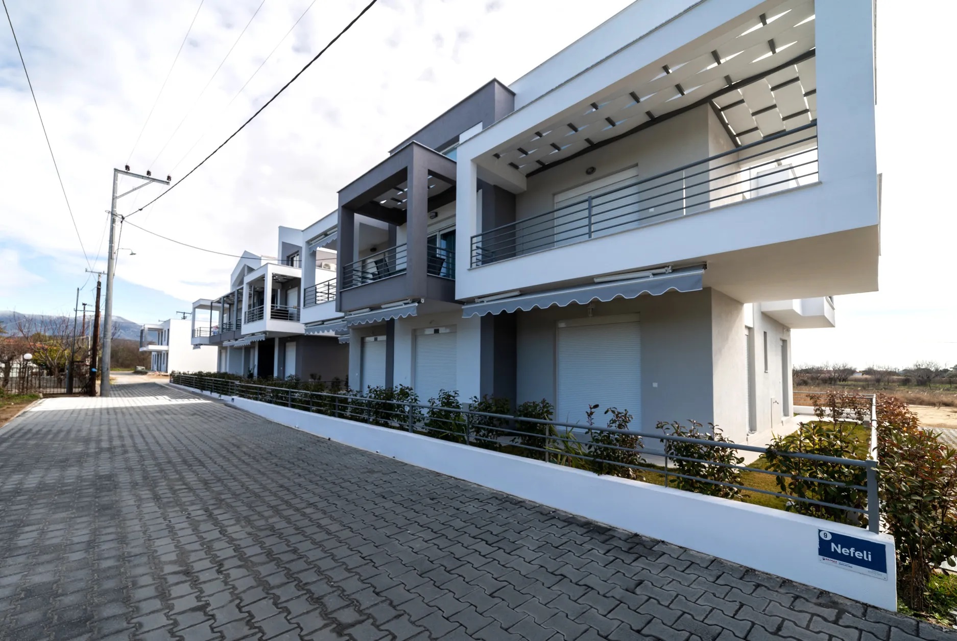Nefeli Residential Complex-Hotel spolja.jpg