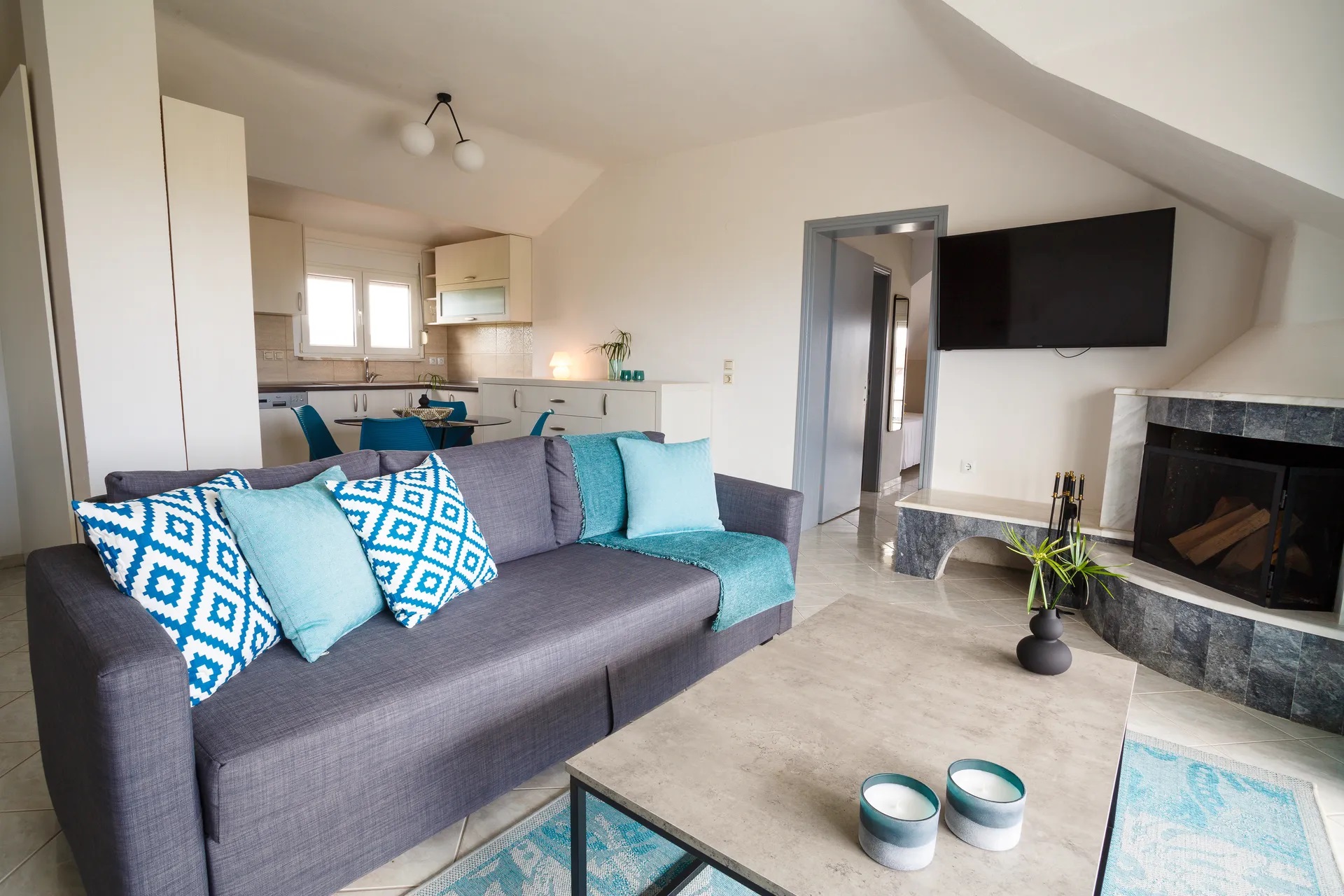 Joya Ofrynio Stylish Suites-Maste suite.jpg