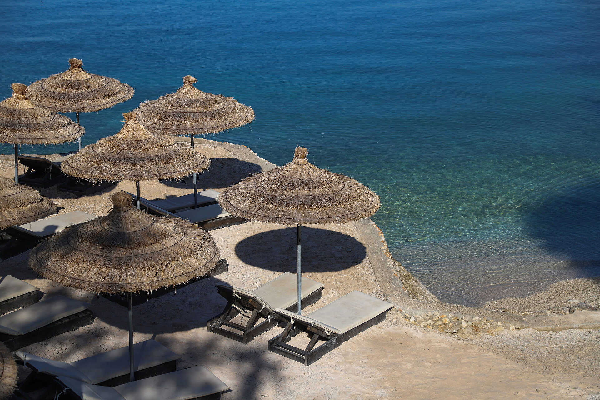 Maritim Resort Marina Bay-Bar pored plaze.jpg
