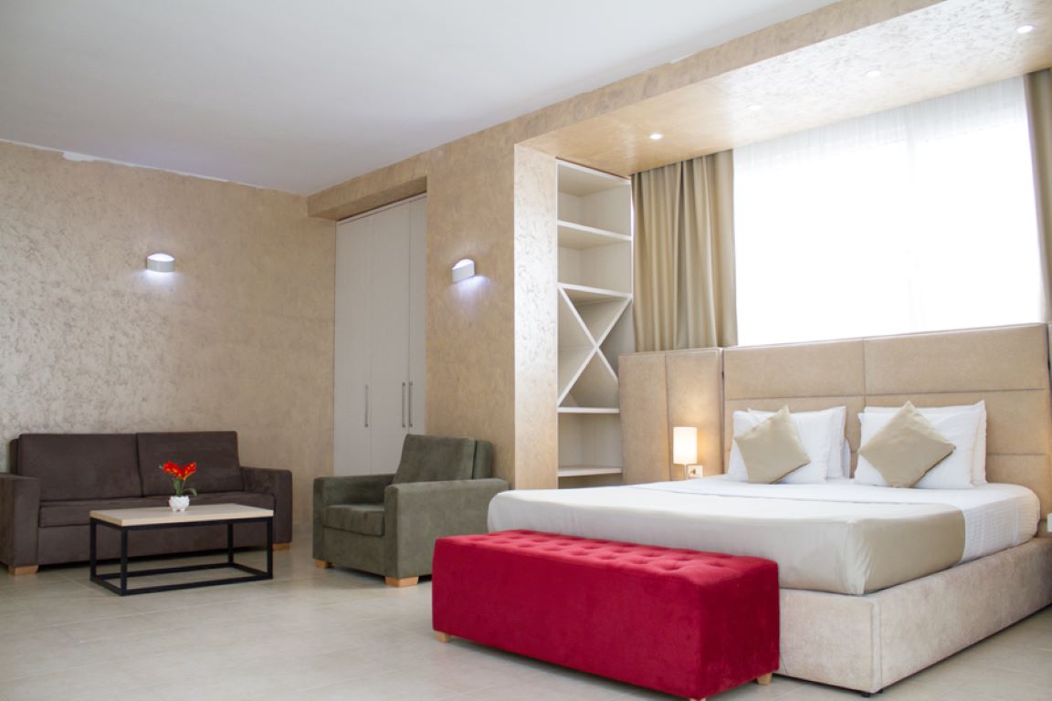 Horizont Hotel-Suite.jpg