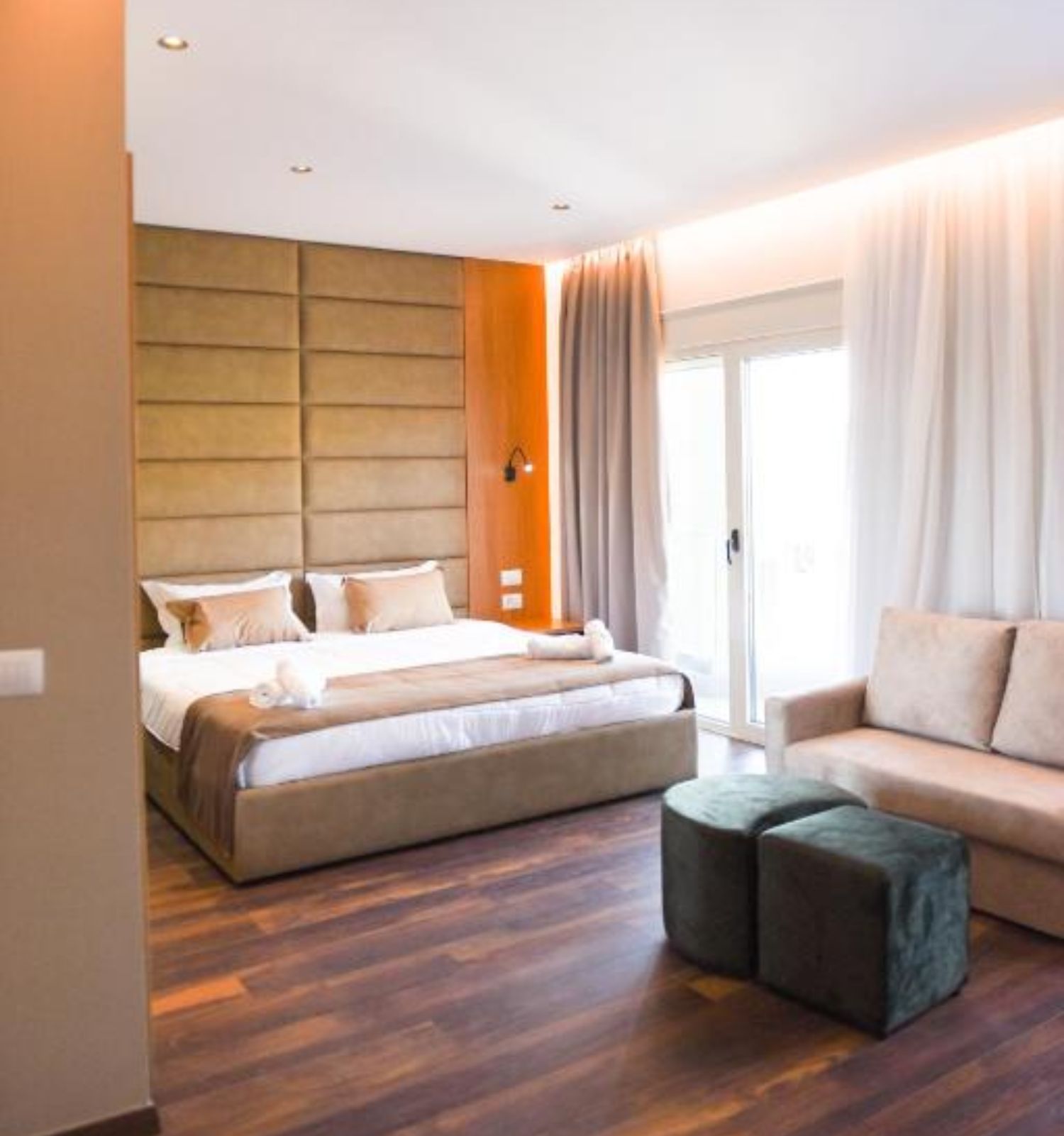 Hotel Olivia's Hill Resort-Junior suite.jpg
