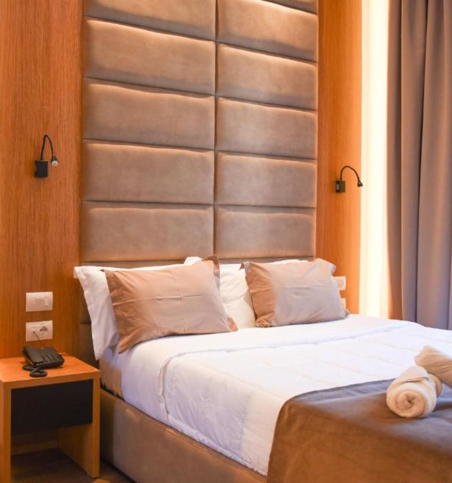 Olivia's Hill Resort Hotel-Deluxe soba.jpg