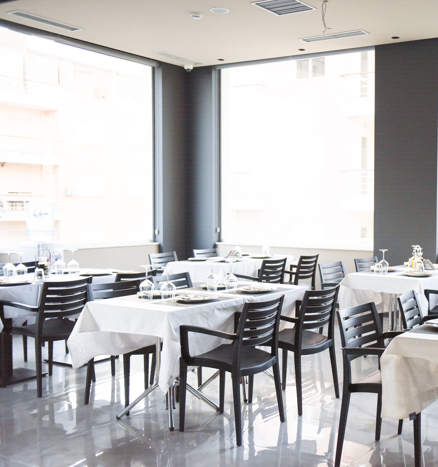 Olivia's Hill Resort-Restoran.jpg