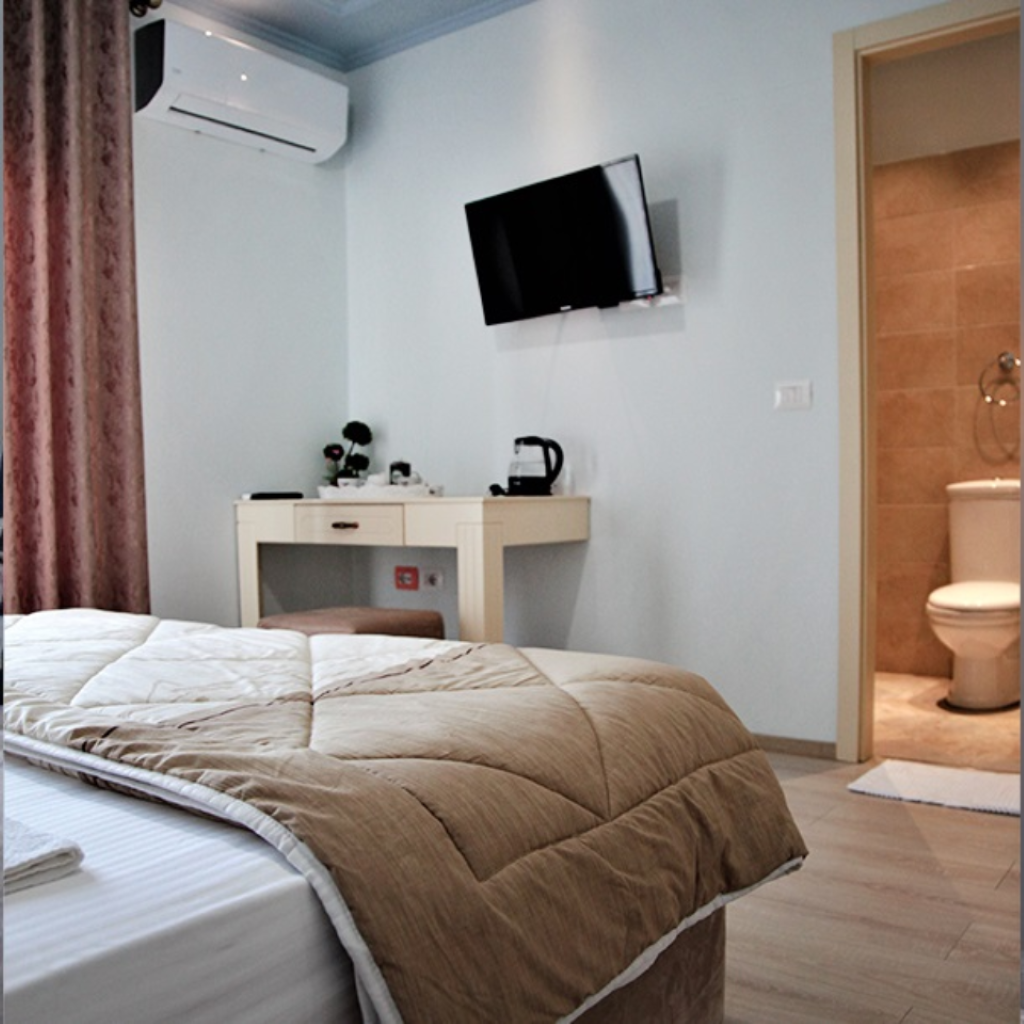 Hotel Veliera-Deluxe soba.png