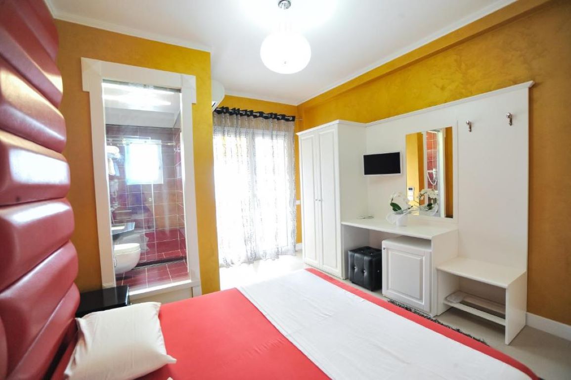 Hotel Iliria International-Deluxe soba.jpg
