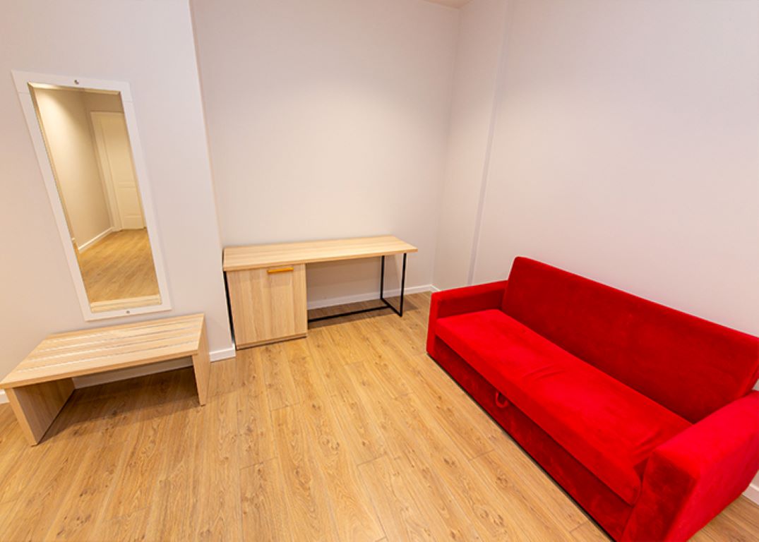 Hotel Alion-Deluxe cetvorokrevetna soba delimican pogled more.jpg