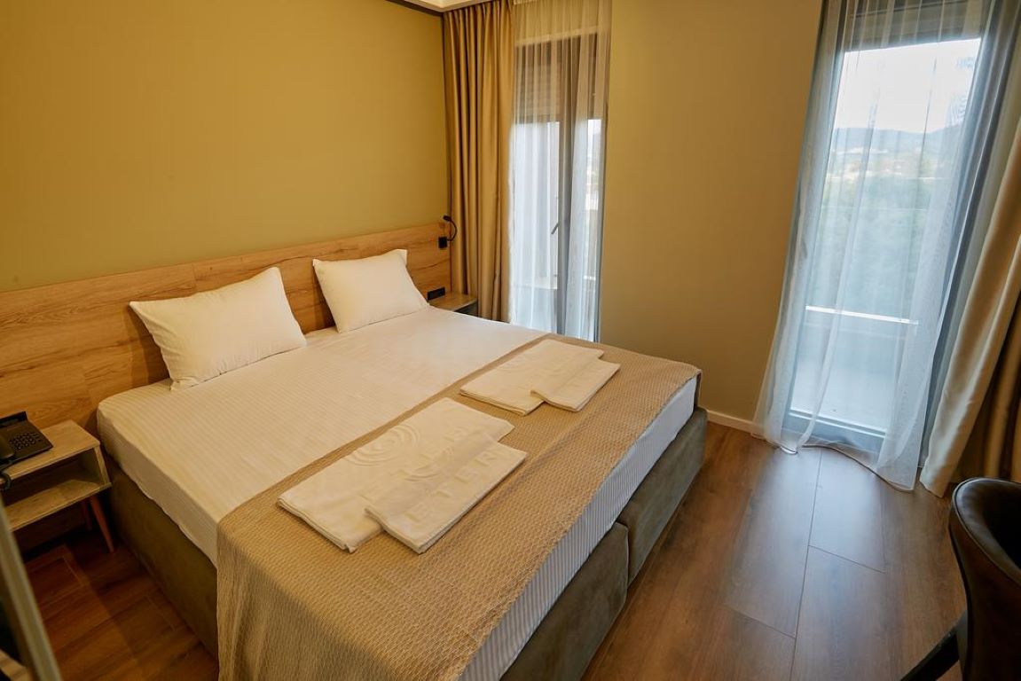 Hotel Eter-Standardna soba .jpg