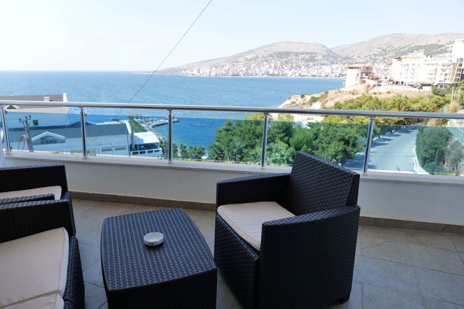 Bella Vista-Bar.jpg