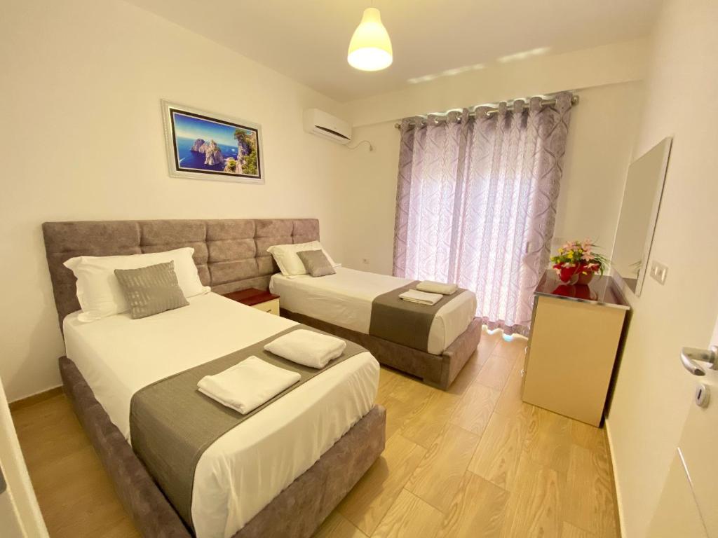 Bella Vista Hotel-Cetvorokrevetna soba.jpg