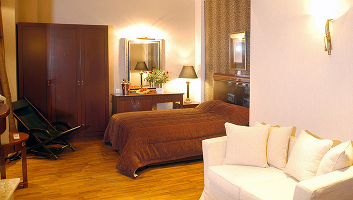 Hotel Olympus Mediterranean Boutique soba.jpg