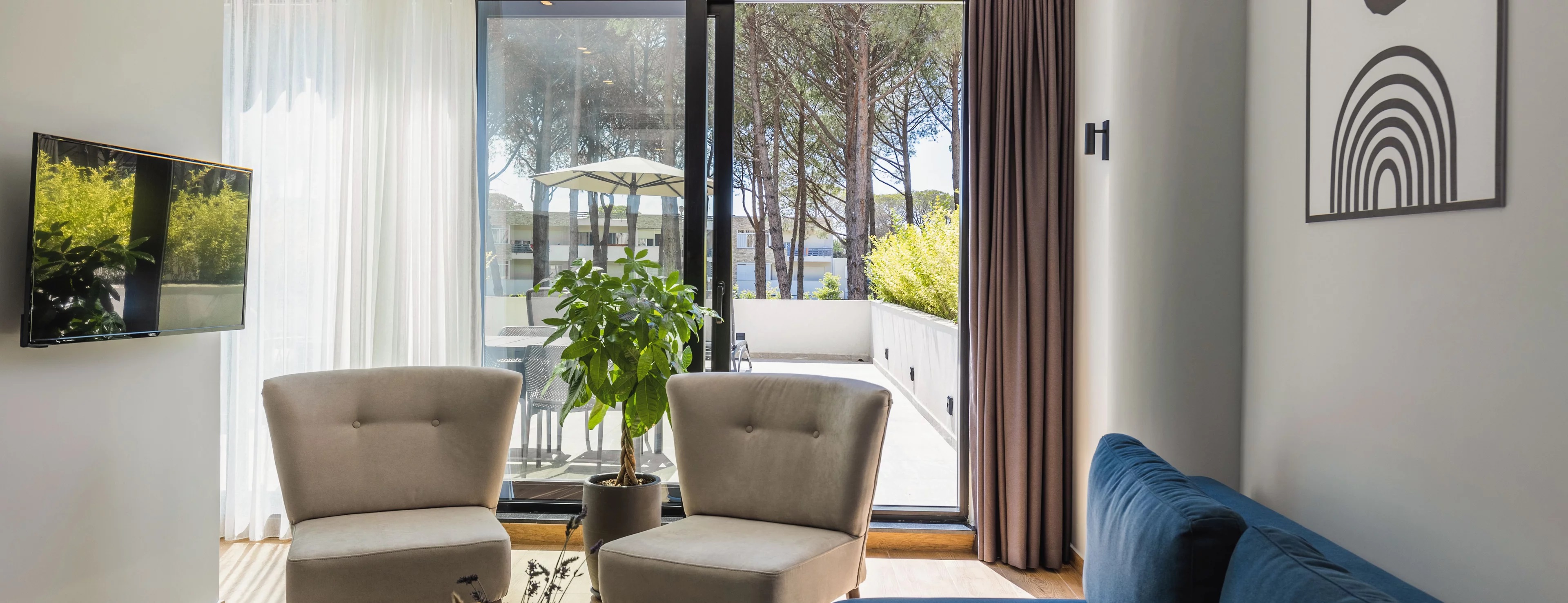 Movenpick Hotel Lalez Durres-Superior suite.jpg