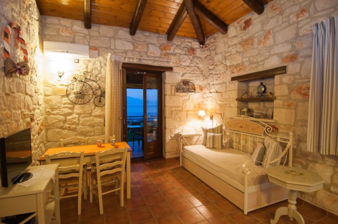 Kavos-Psarou-Villas-sofa.jpg