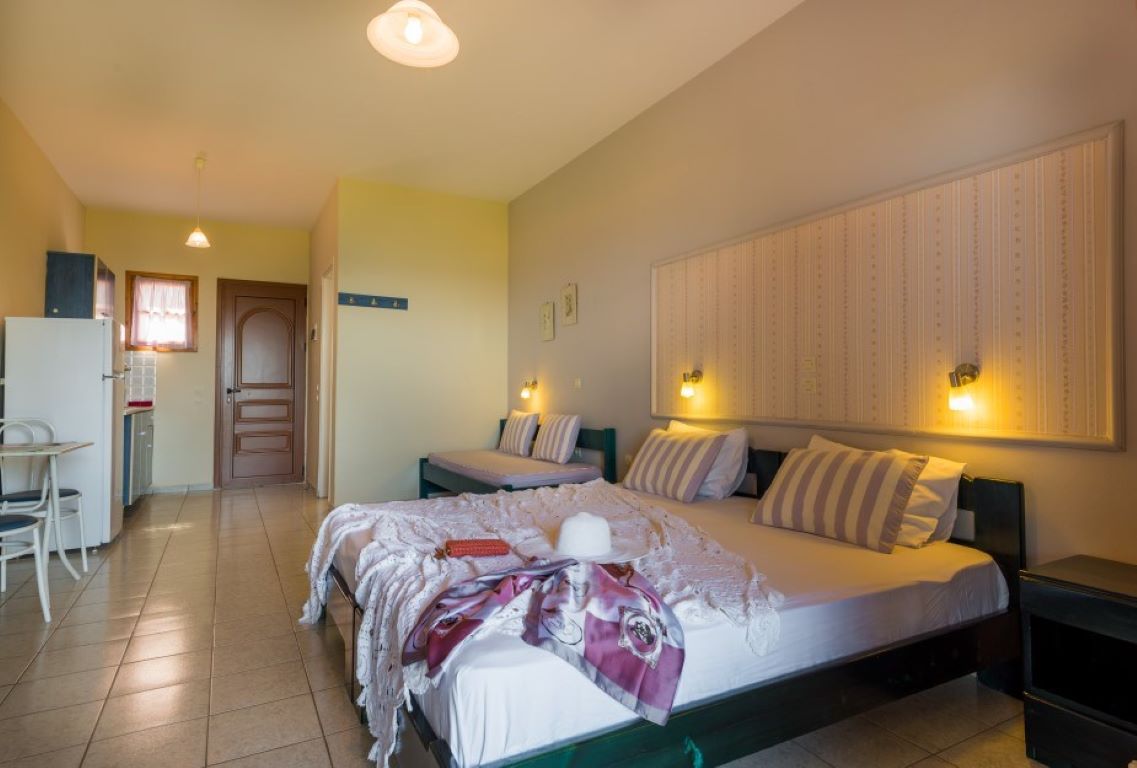 Kavos Psarou studios and apartments studio zakintos.jpg